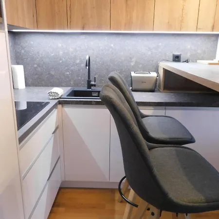 Ana Apartment *